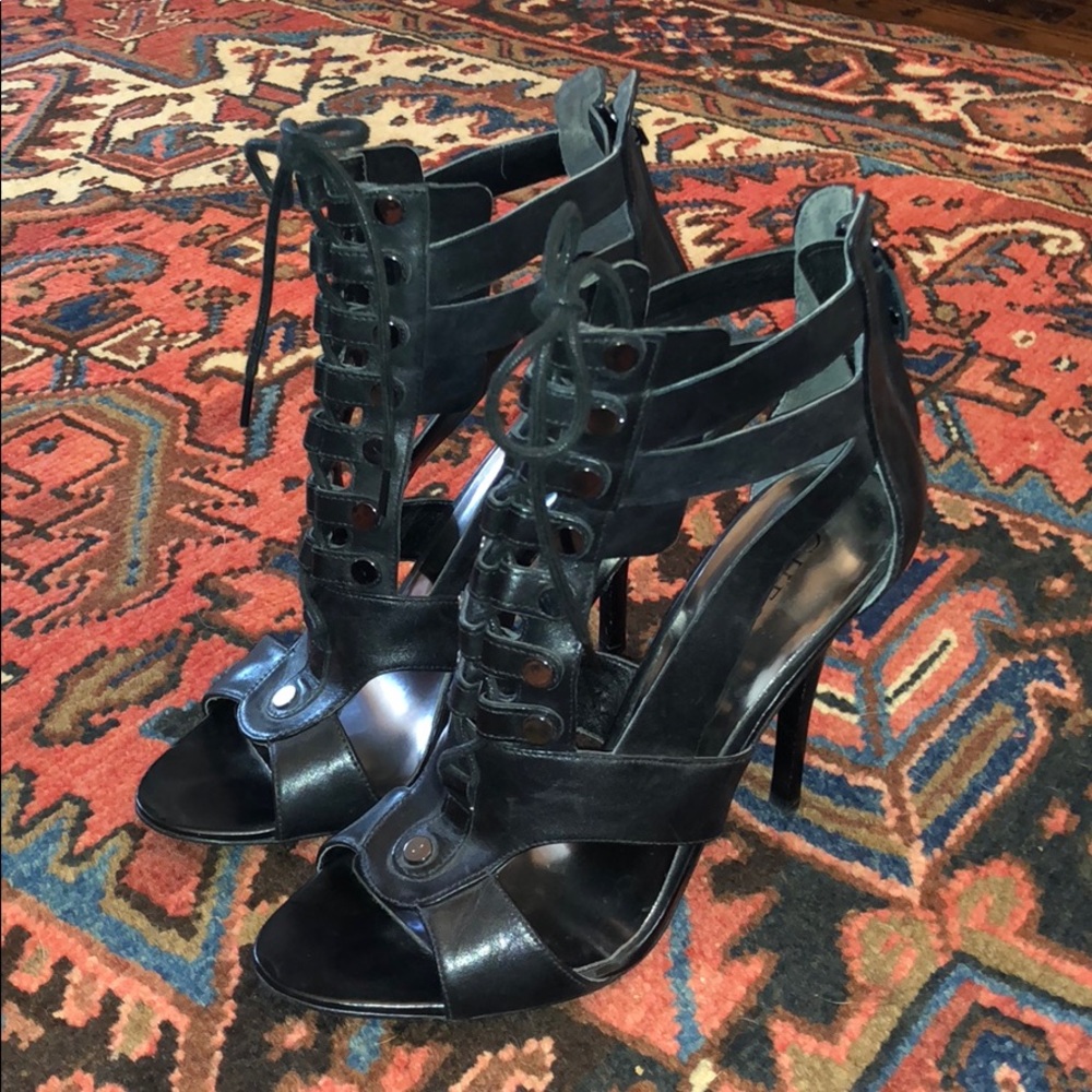 Guess strappy sandal lace up heels size 8.5
